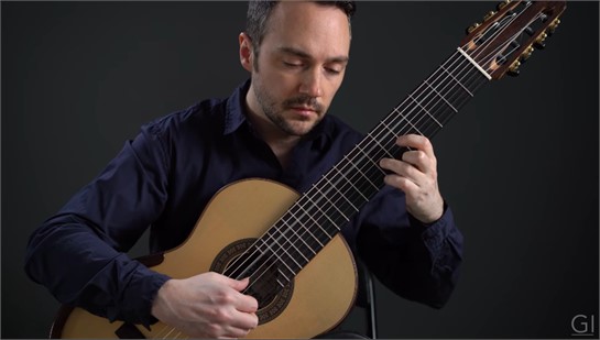 Drew Henderson performs on an Anniversary Double Top Model by Joshia de Jonge.